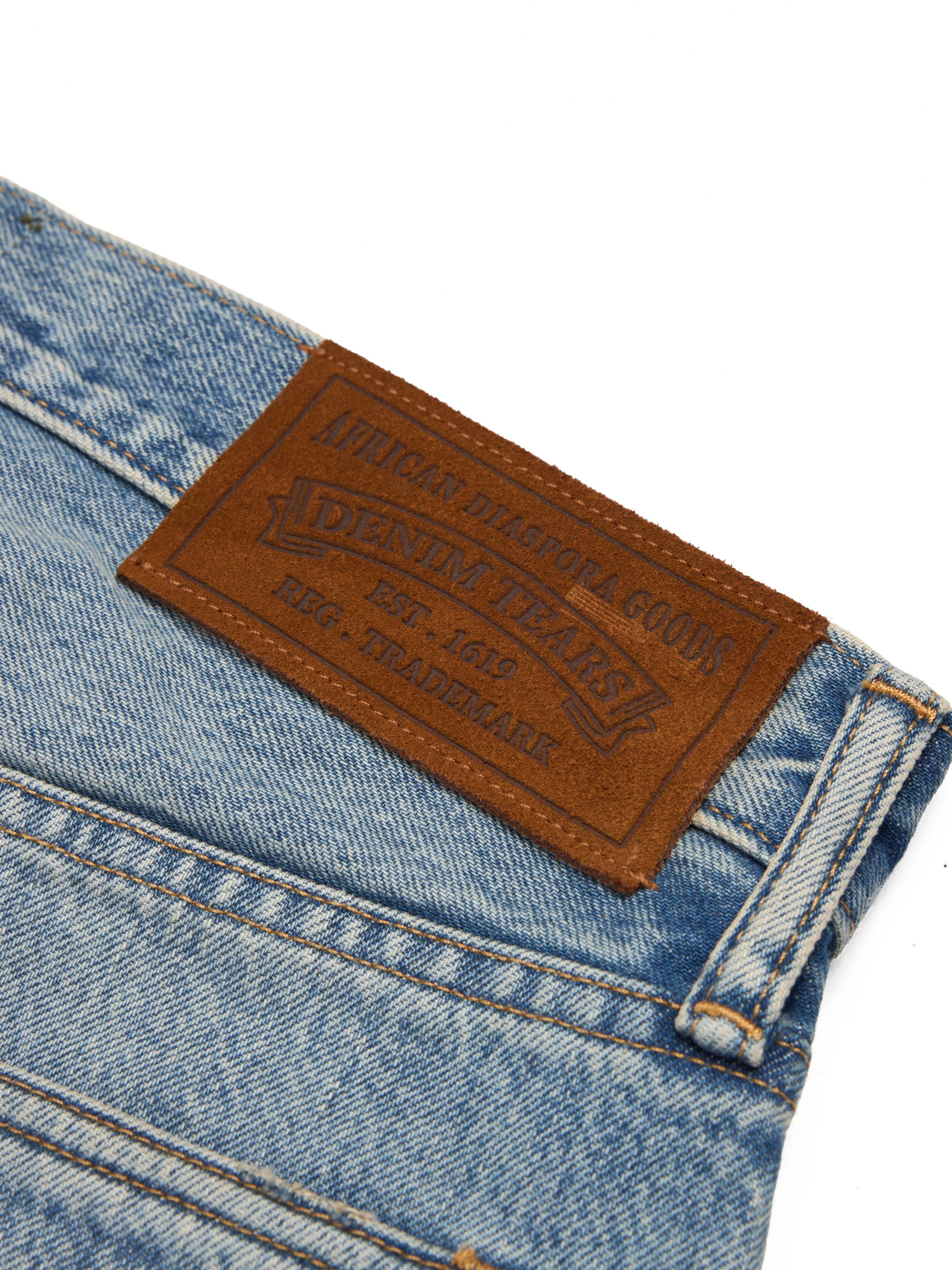 Light Wash Cotton Wreath Denim Short