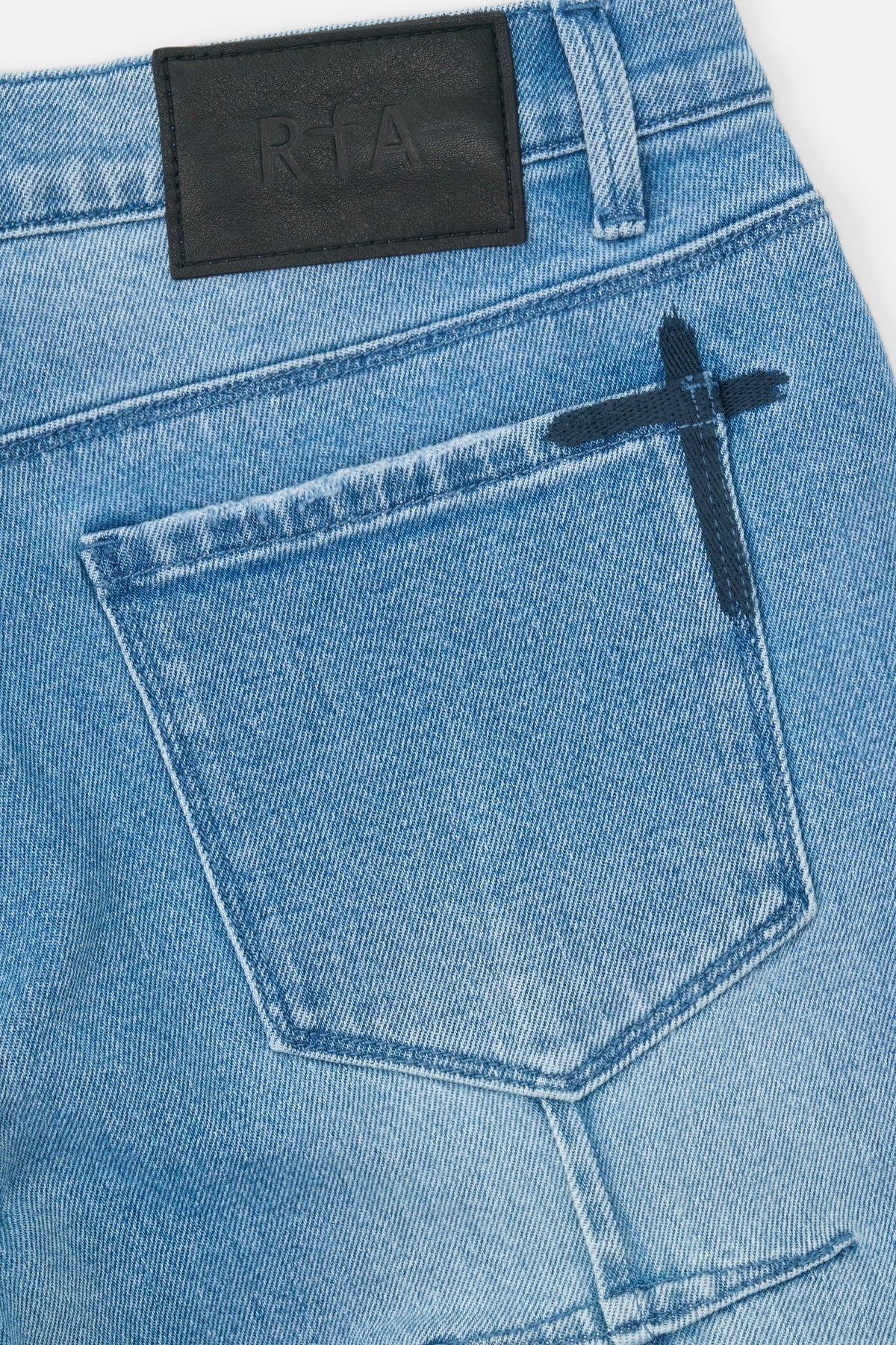 CLAYTON SKINNY JEAN | GLACIER BLUE CROSS TRIAD