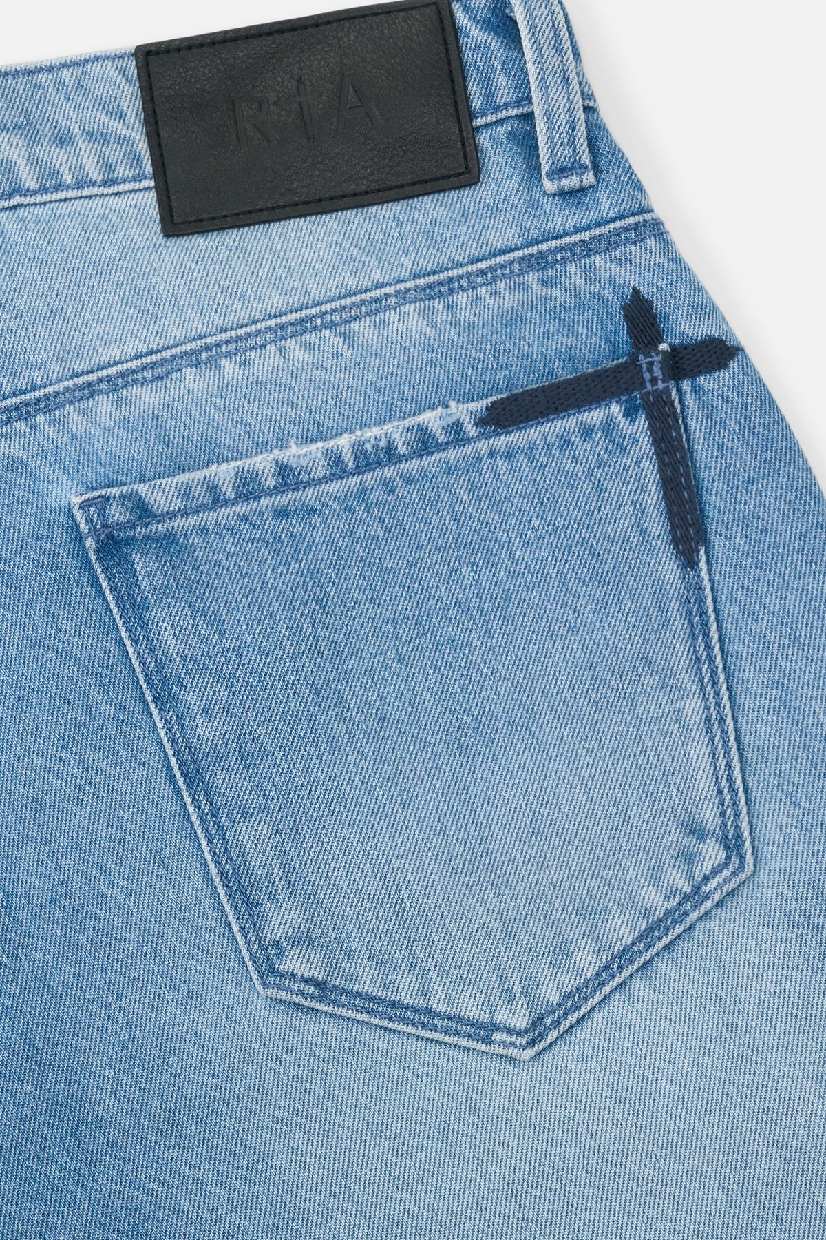 ZED STRAIGHT LEG JEAN | GLACIER BLUE 3D CROSS