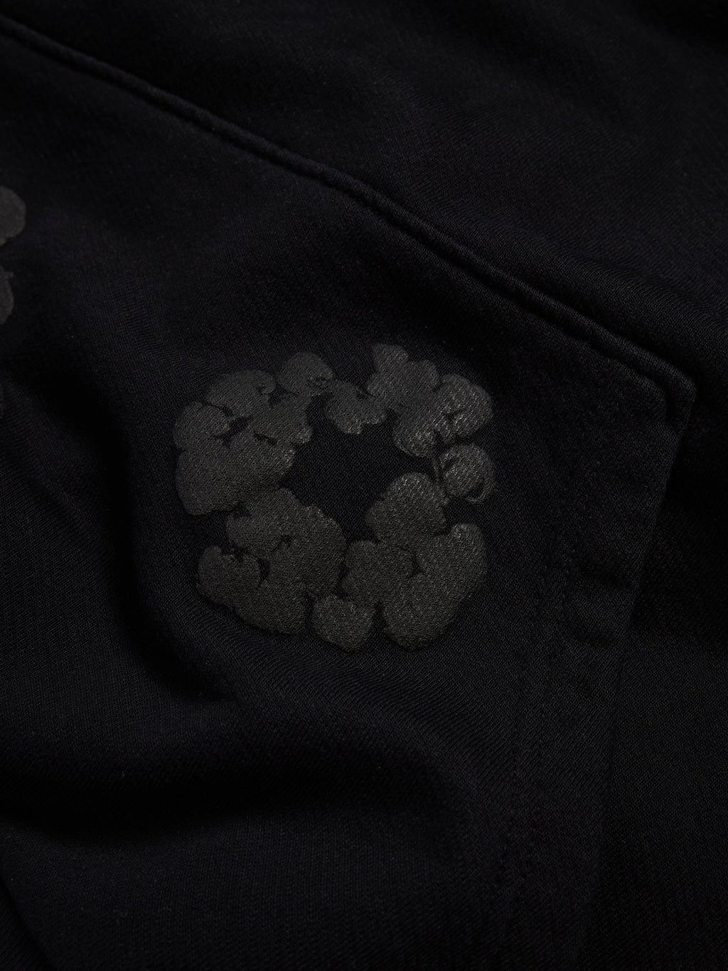 Mono Cotton Wreath Hoodie Black