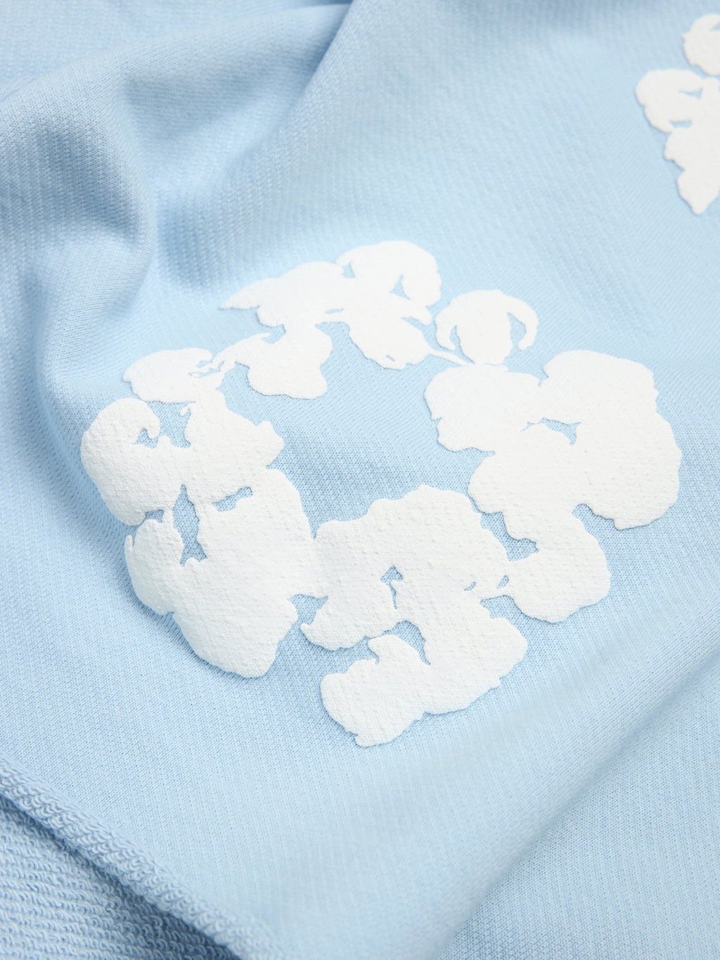 Cotton Wreath Sweatshorts Powder Blue